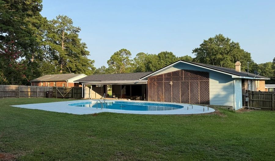 102 McSwean Dr, Abbeville, AL 36310 - 4 Beds, 2 Bath