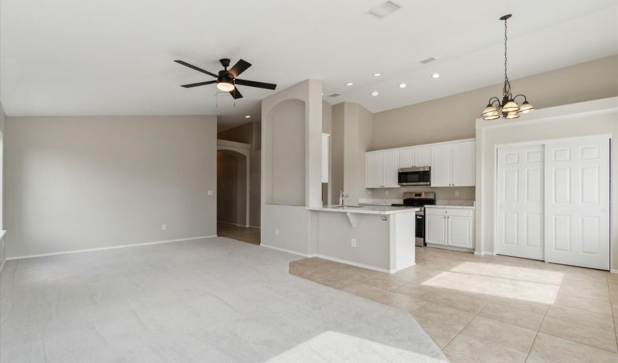 14316 S DIABLO Rd, Arizona City, AZ 85123 - 3 Beds, 2 Bath