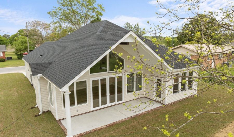 316 Allen Dr, Ayden, NC 28513 - 3 Beds, 2 Bath