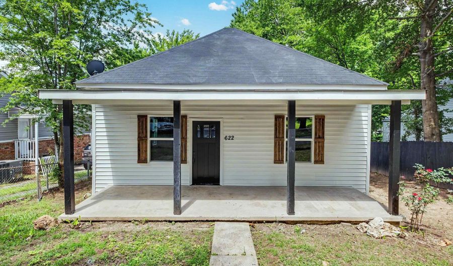 622 Denton St, Benton, AR 72015 - 3 Beds, 2 Bath
