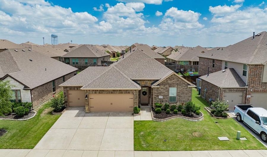 3059 Maverick Dr, Heath, TX 75126 - 4 Beds, 2 Bath