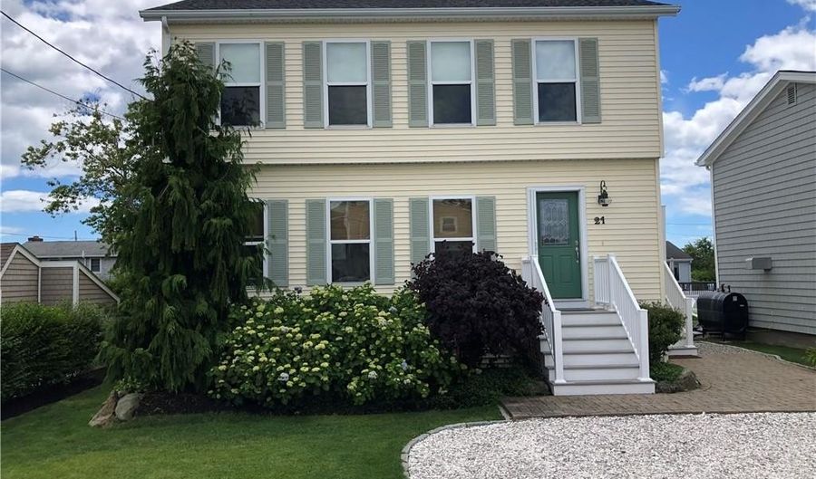 21 OAK Ave, Narragansett, RI 02882 - 3 Beds, 2 Bath