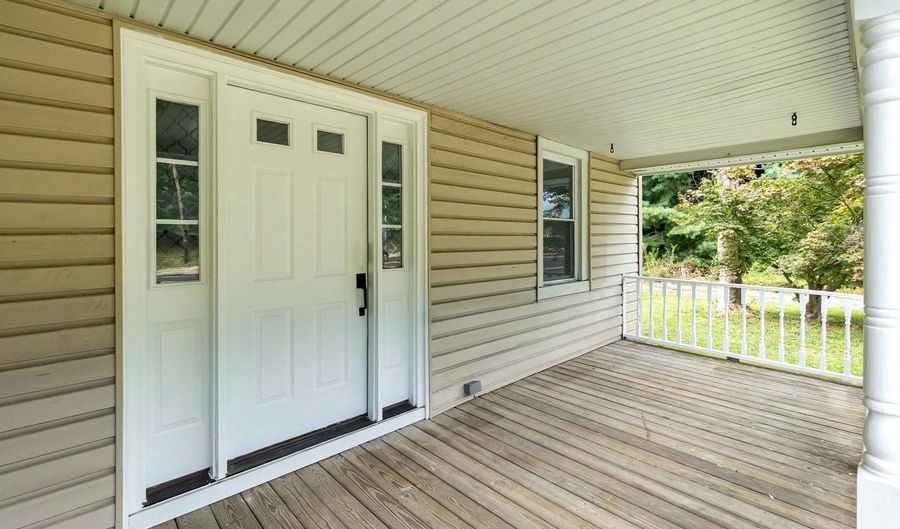 1320 CONOWINGO Rd, Bel Air, MD 21014 - 6 Beds, 3 Bath