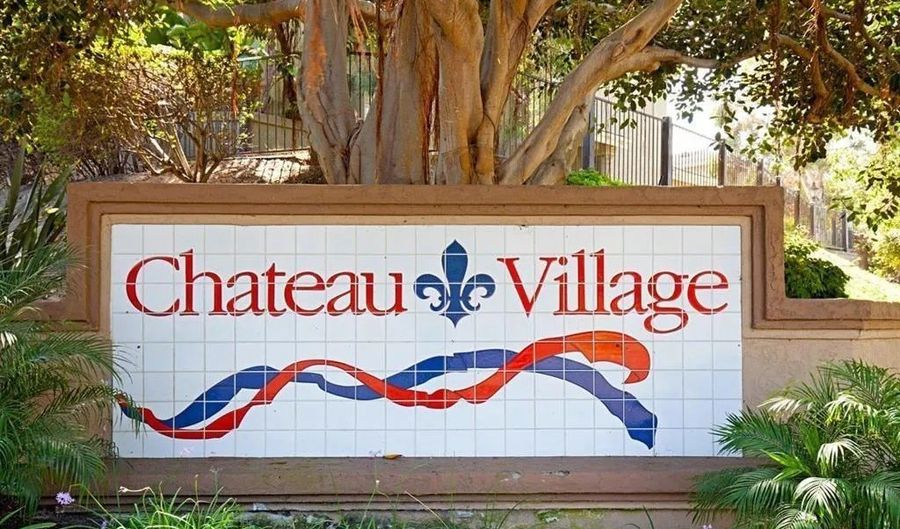 3717 Ruette De Vl, San Diego, CA 92130 - 2 Beds, 3 Bath