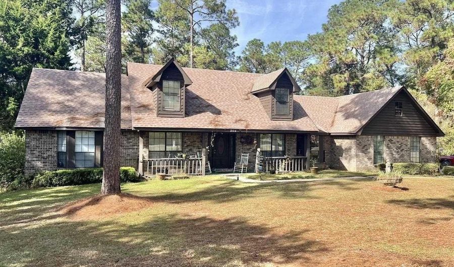 302 Brookwood Rd, Atmore, AL 36502 - 3 Beds, 3 Bath