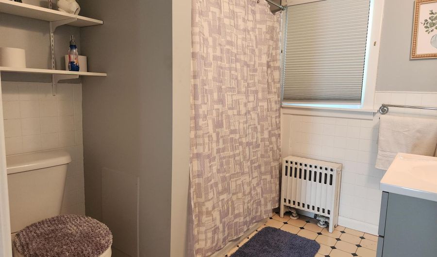 182 Madison Ave, Berlin, NH 03570 - 3 Beds, 2 Bath