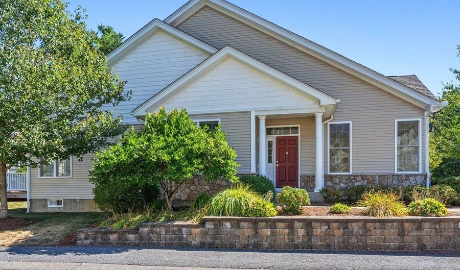 11 Pondside Ln 11, Bolton, MA 01740 - 2 Beds, 2 Bath