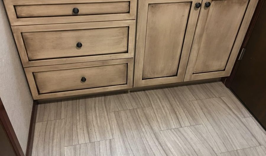 400 14TH St, Benton City, WA 98930 - 2 Beds, 2 Bath