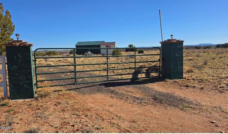 Lazy South Ranch Road lot 632, Concho, AZ 85924 - 1 Beds, 0 Bath