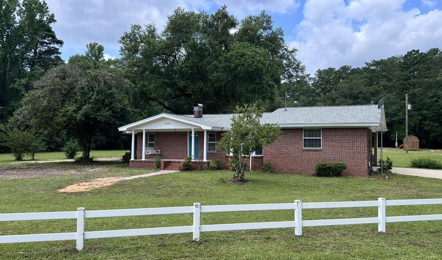 5246 Old River Rd, Baker, FL 32531 - 3 Beds, 2 Bath