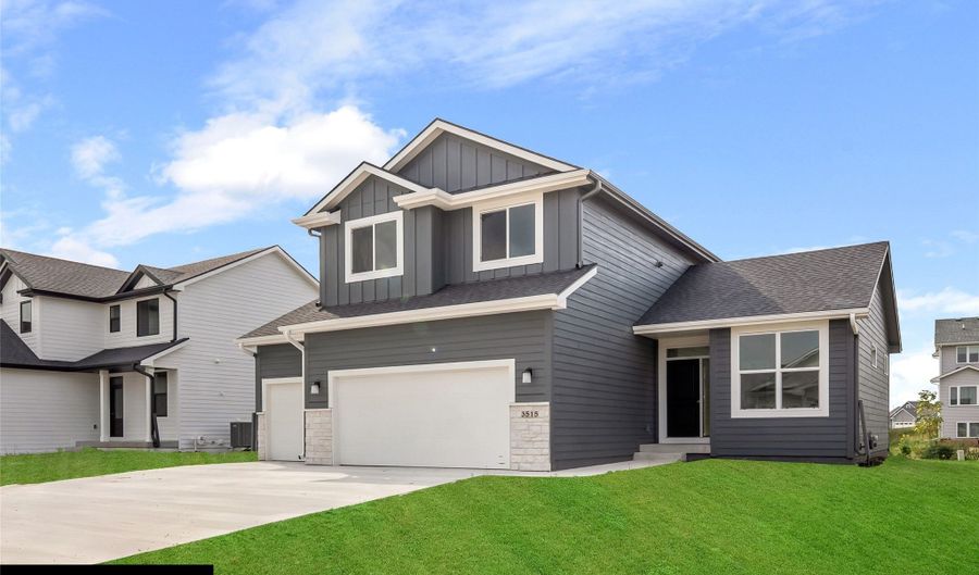 4415 NE 8th St, Ankeny, IA 50021 - 3 Beds, 3 Bath