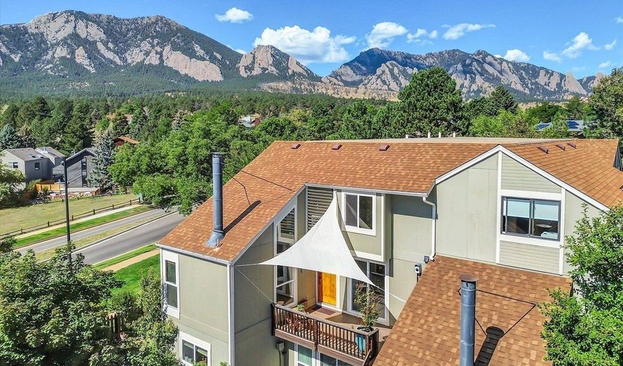 3055 Redstone Ln E, Boulder, CO 80305 - 2 Beds, 2 Bath