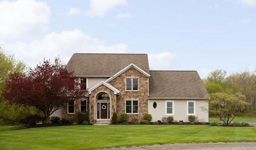 4797 Sunflower Ridge Dr NE, Ada, MI 49301 - 6 Beds, 5 Bath
