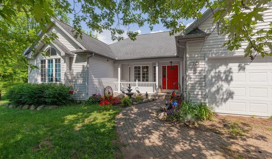 15858 Lelah, Addison, MI 49220 - 3 Beds, 2 Bath
