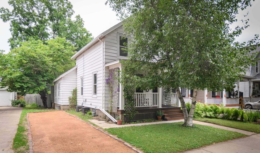1118 Jenifer St, Madison, WI 53703 - 3 Beds, 1 Bath