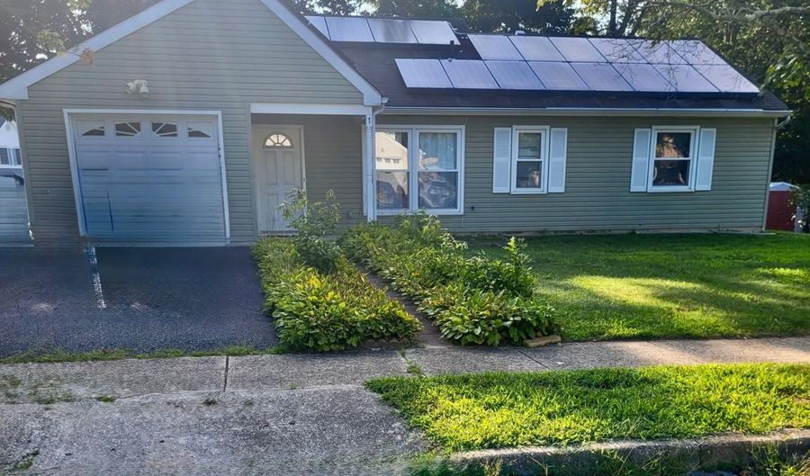 1 CHESTNUT WAY Cir, Barnegat, NJ 08005 - 3 Beds, 1 Bath