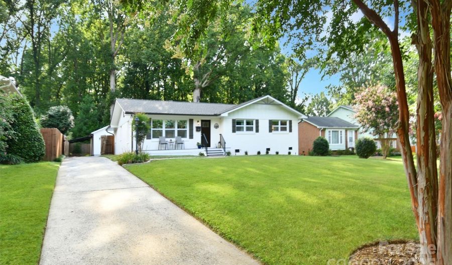 4014 Larkspur Ln, Charlotte, NC 28205 - 3 Beds, 2 Bath