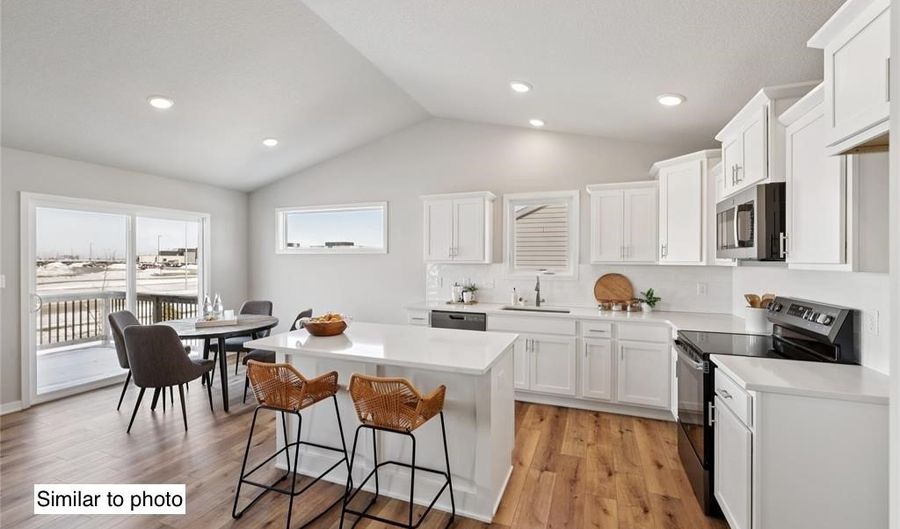532 34th St SE, Altoona, IA 50009 - 3 Beds, 2 Bath