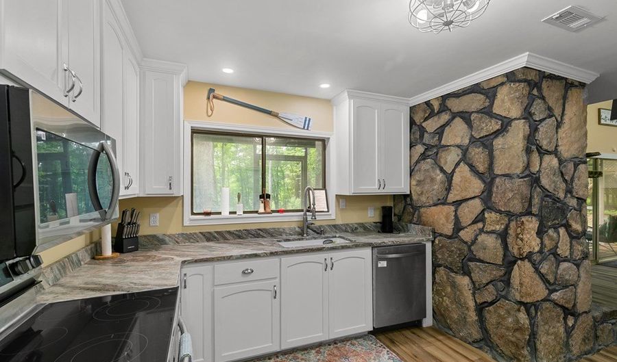 8165 County Road 97, Abbeville, AL 36310 - 3 Beds, 2 Bath