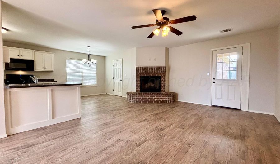 4526 S WILLIAMS St, Amarillo, TX 79118 - 3 Beds, 2 Bath
