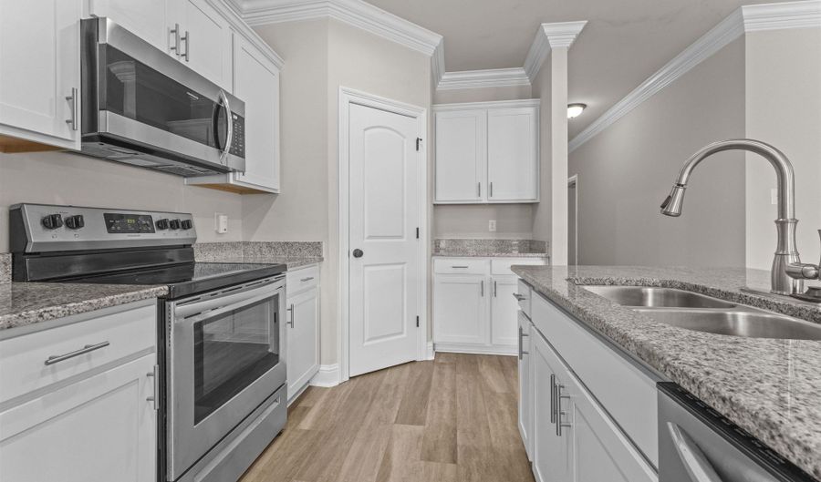 7324 Kenilworth Crossing Ave, Baton Rouge, LA 70820 - 3 Beds, 2 Bath