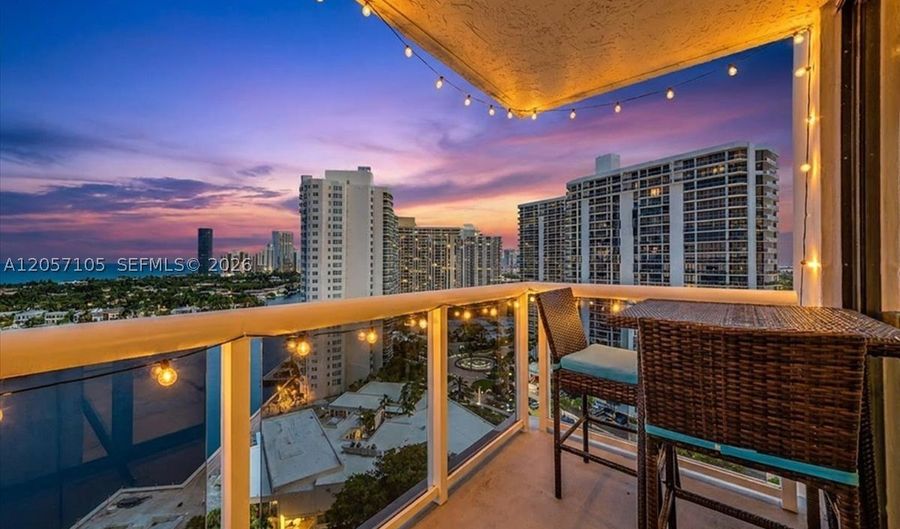 20515 E Country Club Dr 2048, Aventura, FL 33180 - 2 Beds, 2 Bath