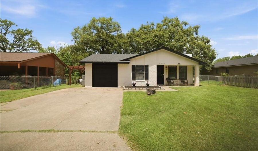 1402 N St, Barling, AR 72923 - 3 Beds, 2 Bath