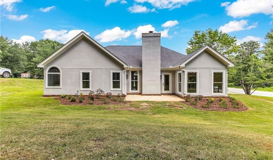1661 S CAMDEN Ct, Auburn, AL 36830 - 3 Beds, 2 Bath