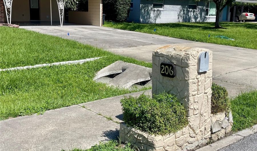 206 ROBIN Rd, Altamonte Springs, FL 32701 - 3 Beds, 3 Bath