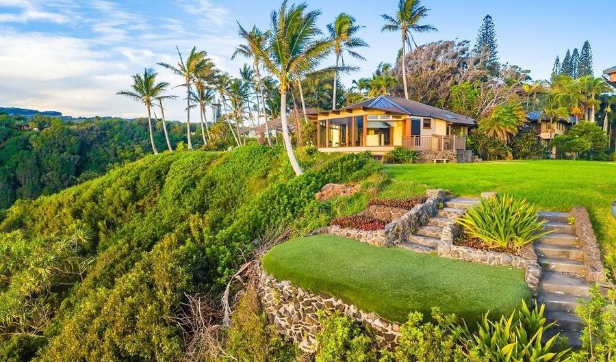 180 Door Of Faith Rd, Haiku, HI 96708 - 3 Beds, 2 Bath