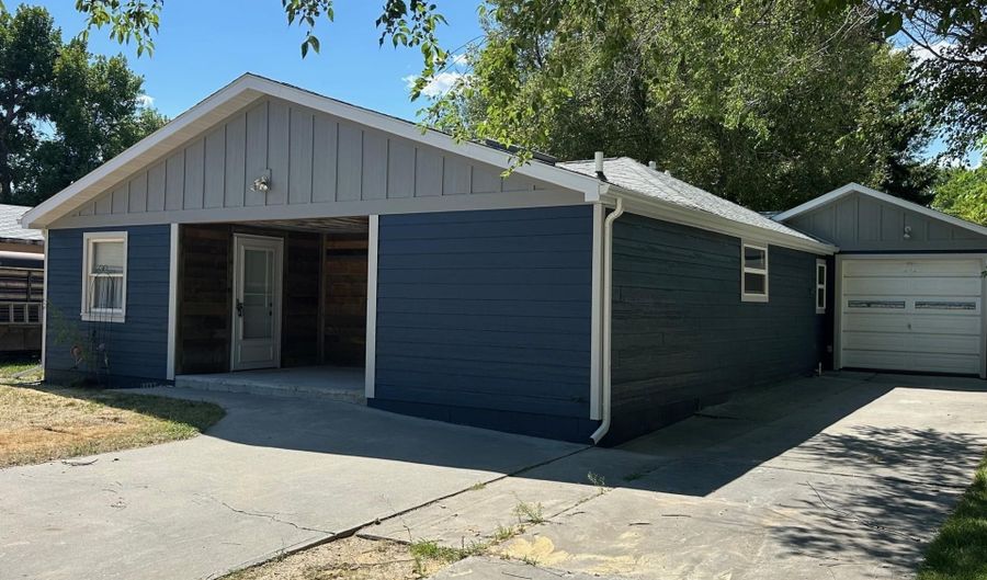 732 N Carrington Ave, Buffalo, WY 82834 - 2 Beds, 2 Bath