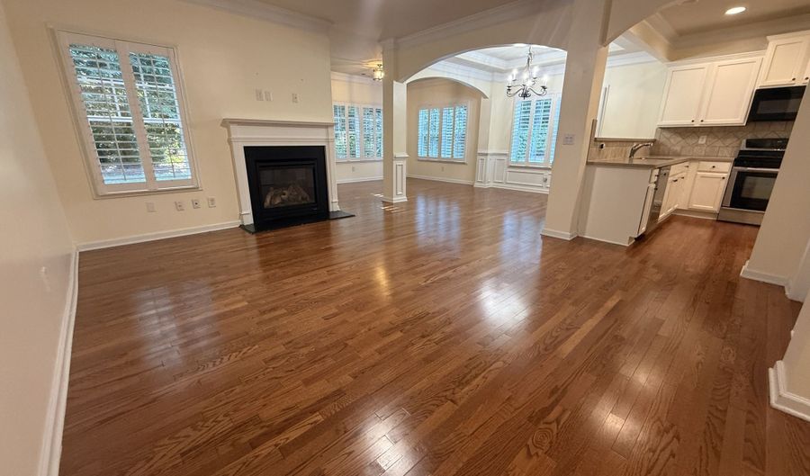 5475 Donehoo Ct, Alpharetta, GA 30005 - 3 Beds, 3 Bath