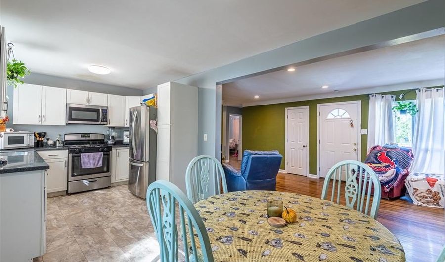 1018 Paula Dr, Arnold, MO 63010 - 3 Beds, 2 Bath