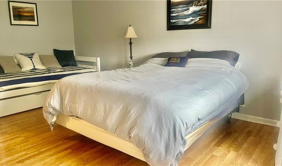 106 Swinburne Row, Newport, RI 02840 - 2 Beds, 2 Bath