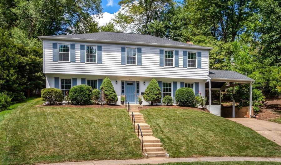 8302 NIGHTINGALE Ct, Annandale, VA 22003 - 4 Beds, 3 Bath