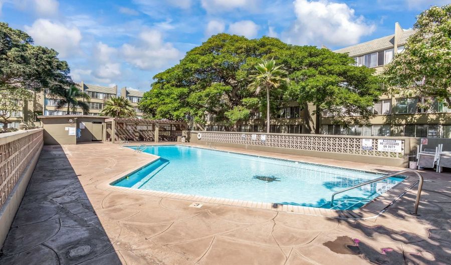 111 KAHULUI BEACH Rd A426, Kahului, HI 96732 - 1 Beds, 2 Bath