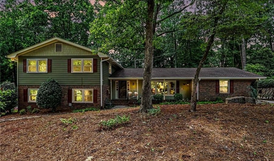 4106 Nancy Creek Way NE, Atlanta, GA 30319 - 4 Beds, 3 Bath
