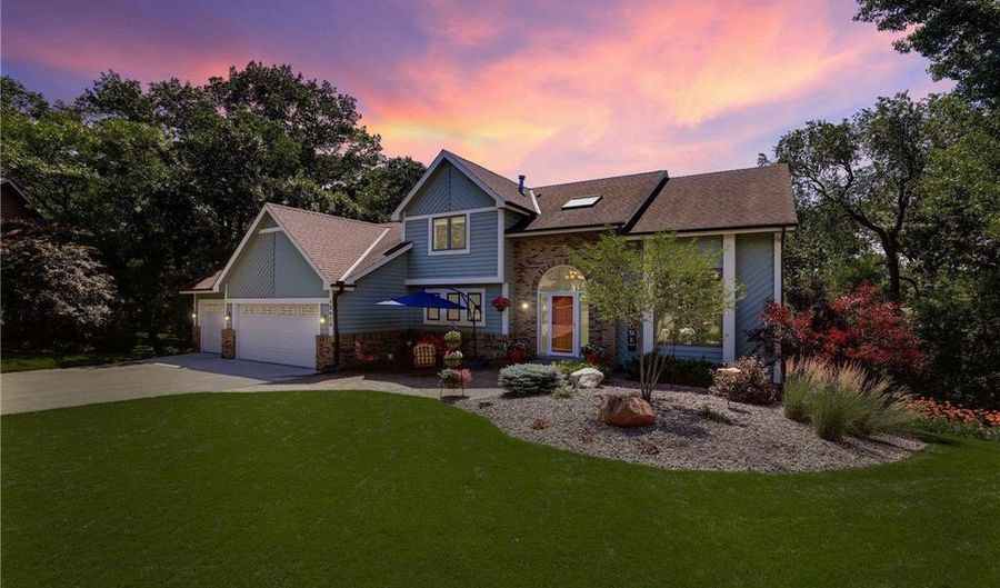 13429 Georgia Cir, Apple Valley, MN 55124 - 5 Beds, 4 Bath
