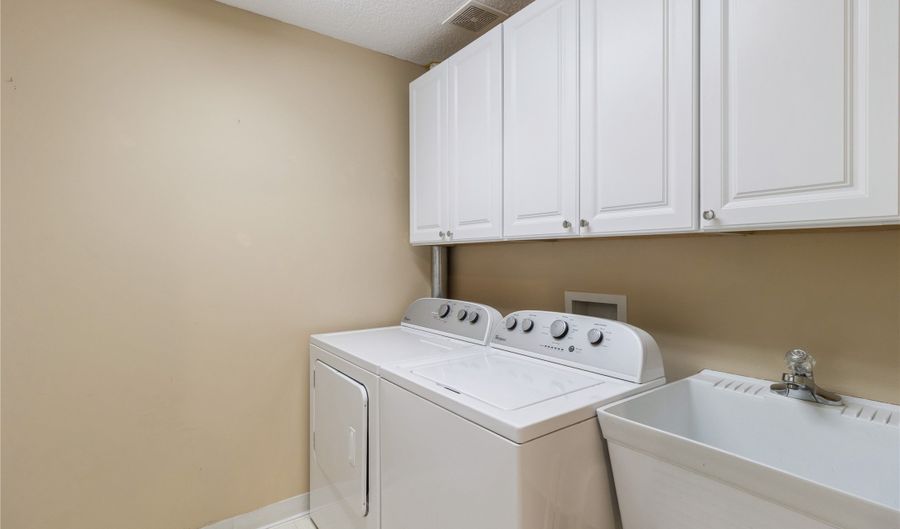 140 NW Georgetown Blvd 6, Ankeny, IA 50023 - 2 Beds, 2 Bath
