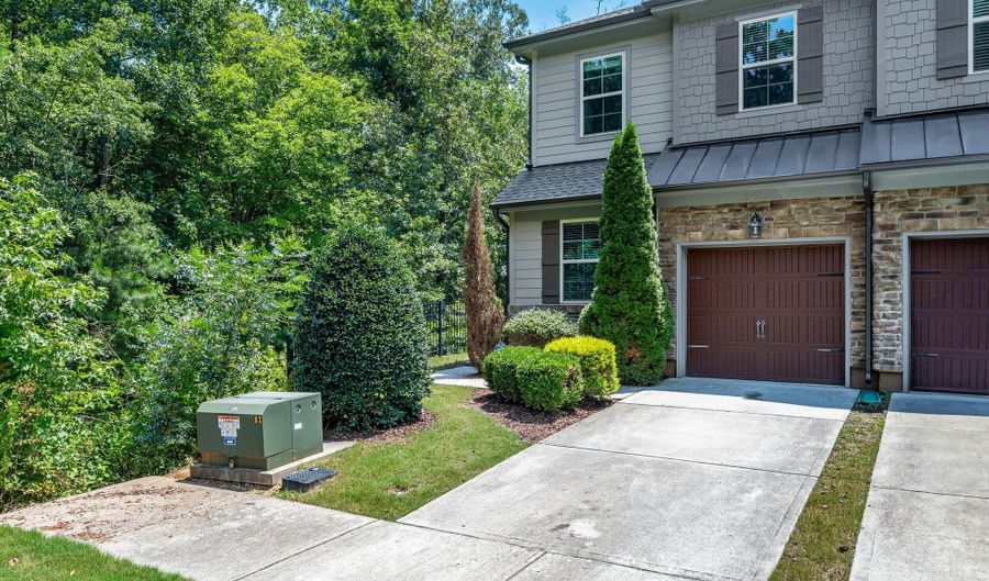 677 Wickham Ridge Rd, Apex, NC 27539 - 4 Beds, 3 Bath