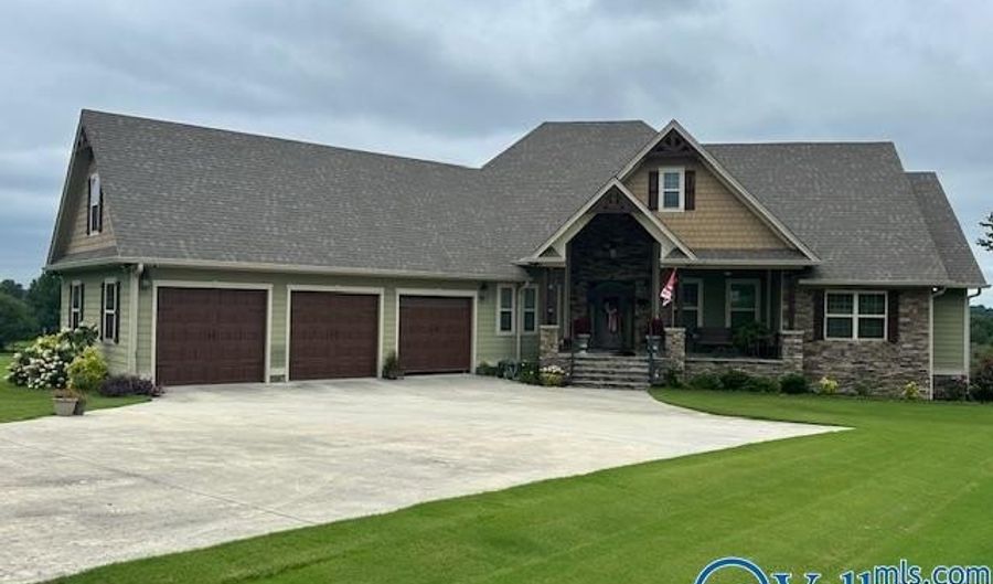 2102 Kuykendall Rd, Albertville, AL 35951 - 4 Beds, 3 Bath