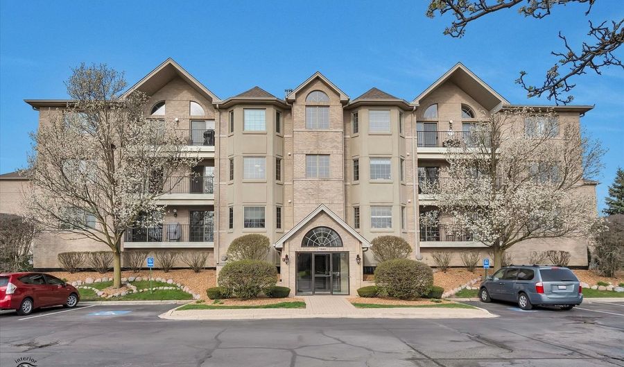 11840 Windemere Ct 201, Orland Park, IL 60467 - 2 Beds, 2 Bath