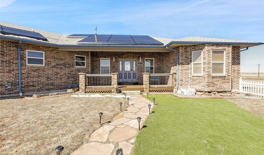 44000 E 88th Ave, Bennett, CO 80102 - 5 Beds, 5 Bath