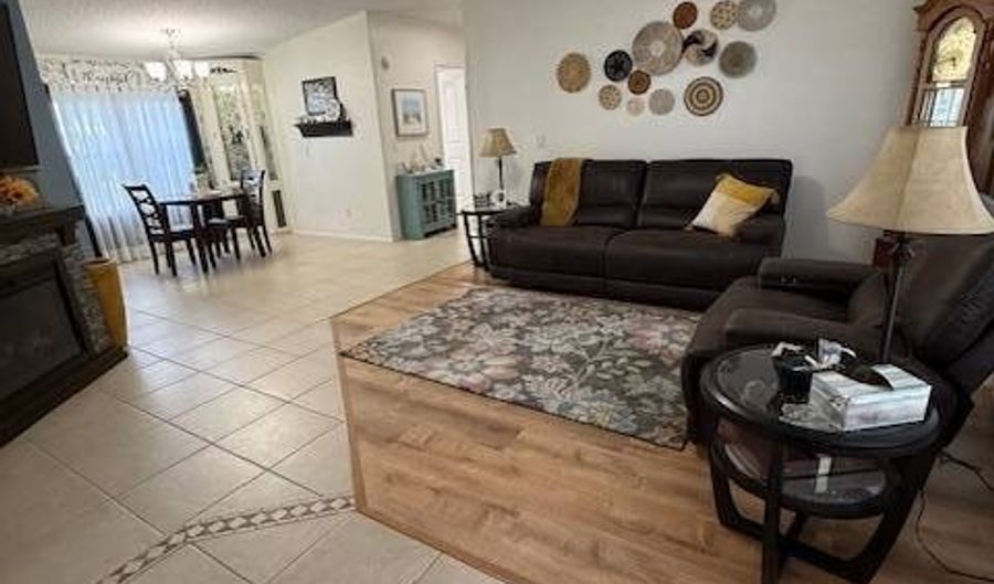 428 Seawane Cir, Auburndale, FL 33823 - 3 Beds, 2 Bath