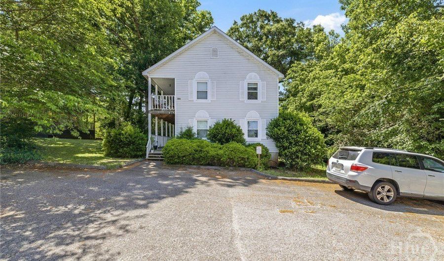 205 Pineview Dr A, Athens, GA 30606 - 2 Beds, 4 Bath