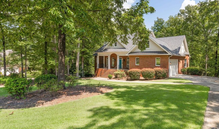 124 Westchester Dr, Macon, GA 31210 - 5 Beds, 5 Bath