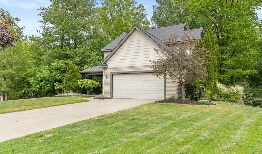 11576 Spruceview Dr, Allendale, MI 49401 - 5 Beds, 3 Bath