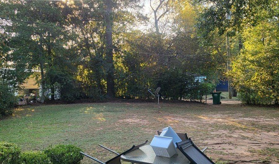 2026 Melrose Dr, Albany, GA 31707 - 3 Beds, 1 Bath