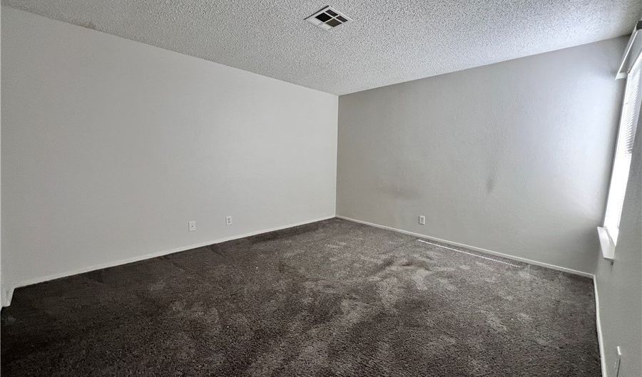 1935 Scimitar Dr, Henderson, NV 89014 - 2 Beds, 2 Bath