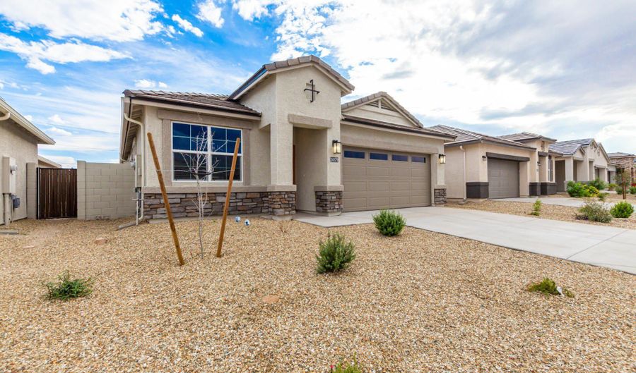 24179 W RIPPLE Rd, Buckeye, AZ 85326 - 5 Beds, 3 Bath